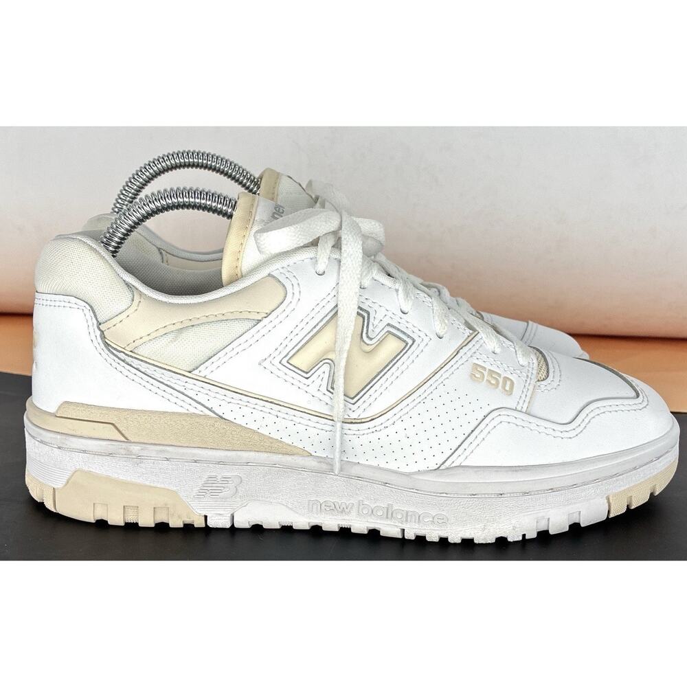 New Balance 550 Men’s 8 Women’s 9.5B Cream Off White Vintage Aged Sole Sneaker - Picture 2 of 8
